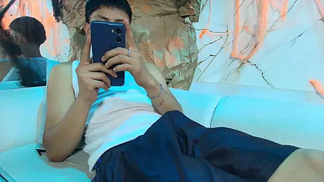 ryanmilk_ Show in webcam