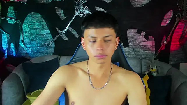 ryanmilk_n Webbikameraesitys