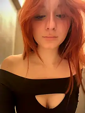 SaintMaya's Live XXX Chat