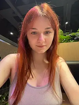 Chat +18 de SaintMaya ao vivo