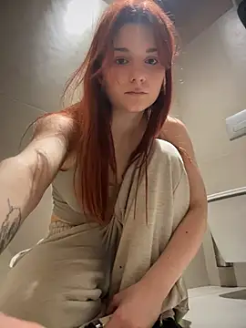 SaintMaya webcam show