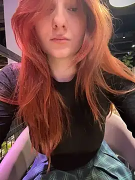 SaintMaya Adlı Modelin Canlı XXX Sohbeti