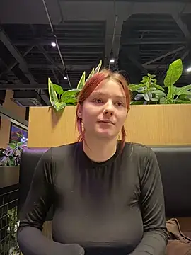 SaintMaya Live XXX-chat