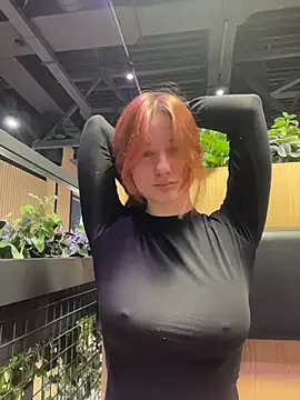Živý XXX chat SaintMaya