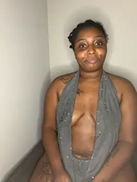MsMilkMarie77 Show in webcam