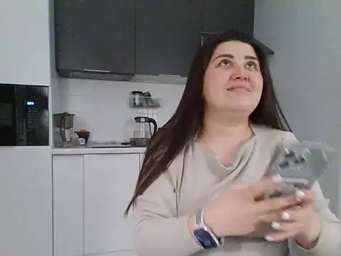 Horellina Adlı Modelin Canlı XXX Sohbeti