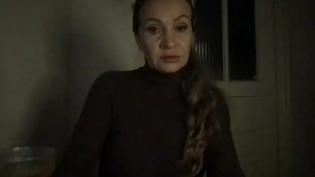 Živý XXX chat Tavonira