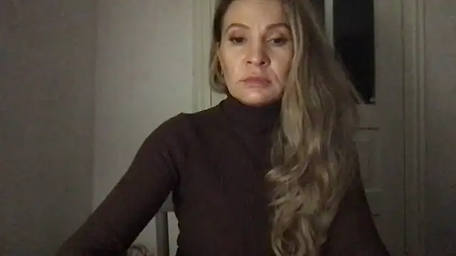 Tavonira live XXX chat