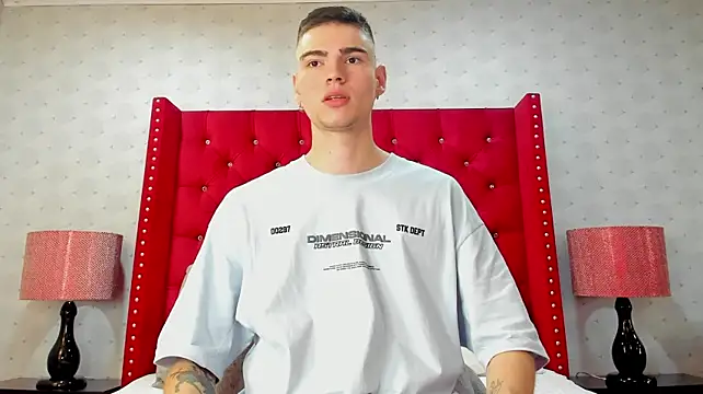 Pokazy przed kamerką – NickWild