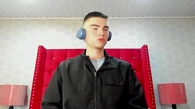 NickWild – webcam-show