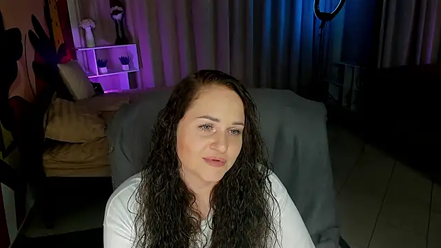 Show modela Chorna_Rouse na web-kameri