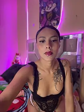 eiimy-fire's Live XXX Chat
