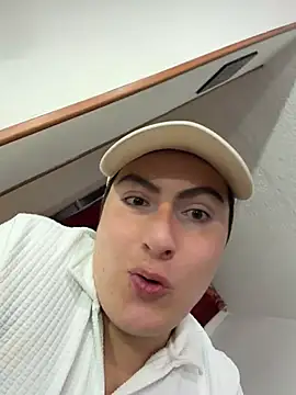 Brunofox webcam show