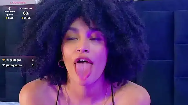 snacktimee's Webcam Show
