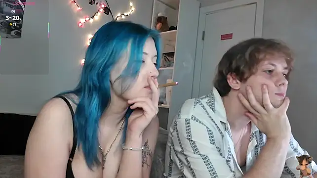 emilia_off0's Webcam Show
