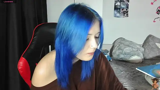 emilia_off0 Show Webcam