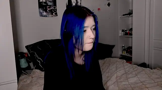 emilia_off0 – Live XXX-chat