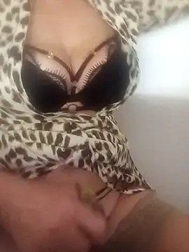 panterona069 Show in webcam