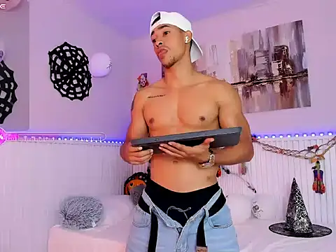 Radly_Andrew webkamerás műsora