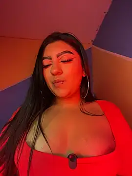 Laulin_TayyyX Webcam Show
