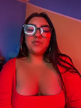 Laulin_TayyyX – webcam-show