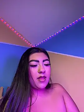 Laulin_TayyyX – webcam-show