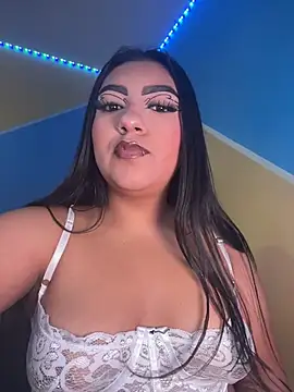 Chat XXX ao vivo de Laulin_TayyyX