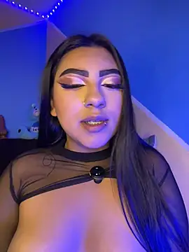 Laulin_TayyyX Live XXX-Chat