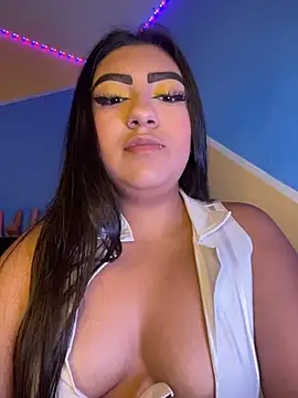 Czat XXX na żywo – Laulin_TayyyX