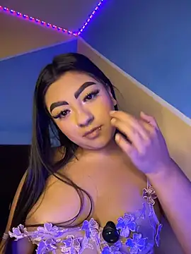 Chat +18 de Laulin_TayyyX ao vivo