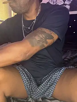 Show modela BigDaddyDy na web-kameri