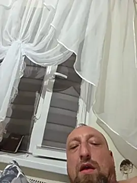VerticalChili50 webcam show