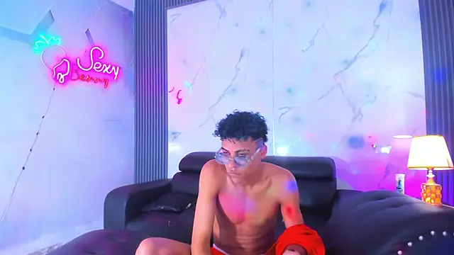 Ares_pervercity Webcam-Show