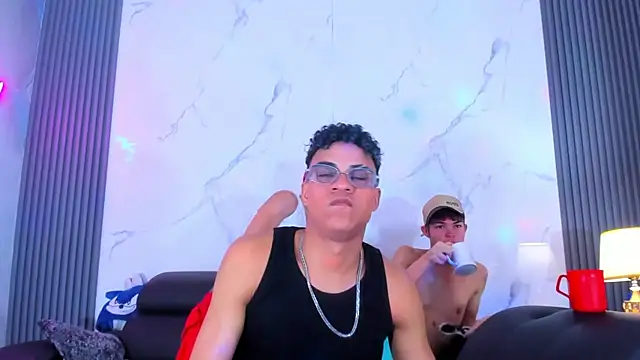 Show de Ares_pervercity na webcam
