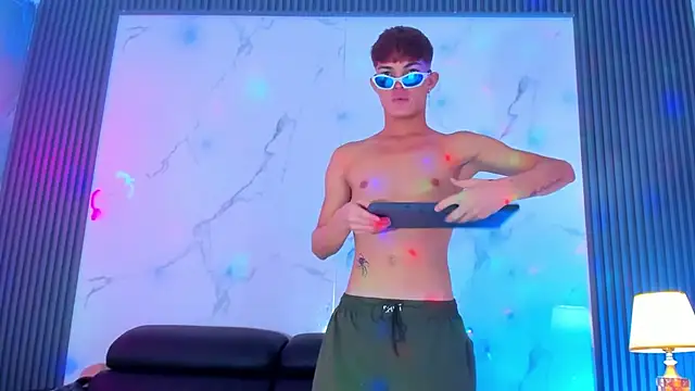 Ares_pervercity webkamerás műsora