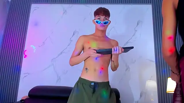 โชว์เว็บแคมของ Ares_pervercity
