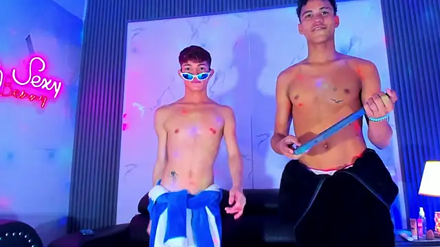 Show modela Ares_pervercity na web-kameri