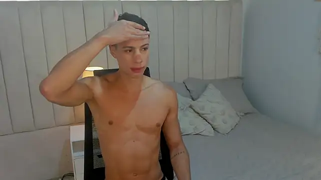 JustPhantom Webcam show