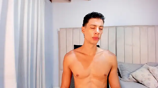 JustPhantom Show Webcam