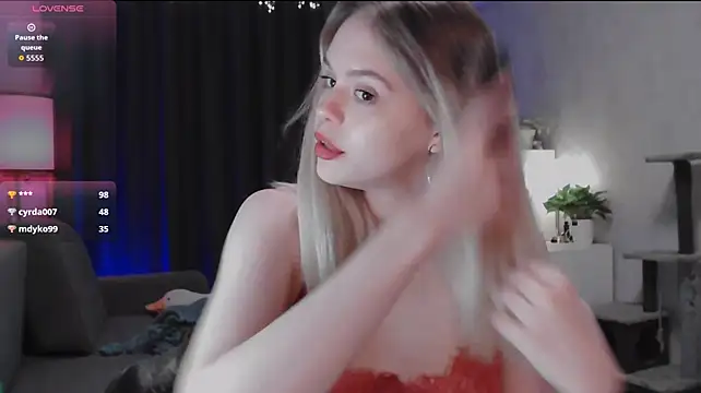 VivienJaques webcam show