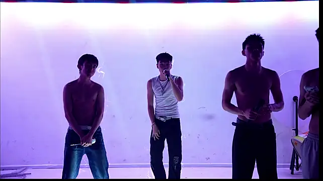 Heartbroken-boys-002 – webcam-show