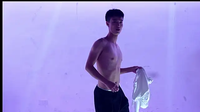 Heartbroken-boys-002's Webcam Show