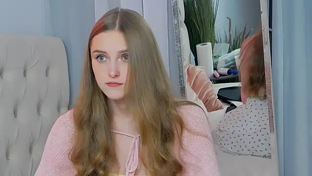 Show modela AmeliaDee na web-kameri