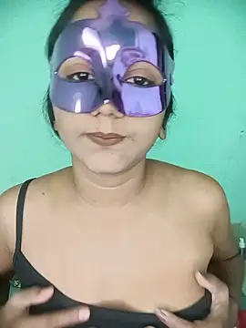 Show de pooja1510 na webcam