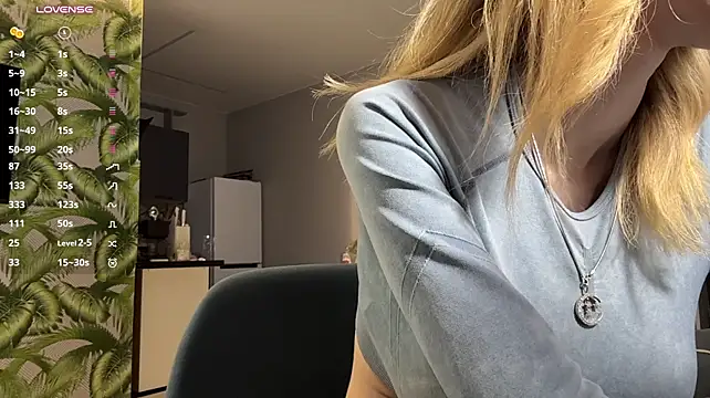 Pokazy przed kamerką – NatalieAnene