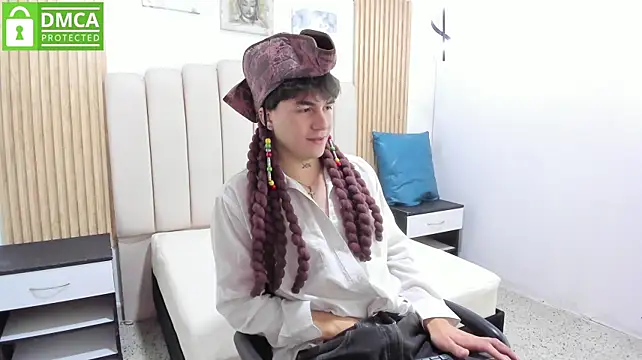 JEINS_FISHER Show in webcam