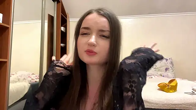 ShennaChiaminto Chat XXX live