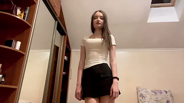ShennaChiaminto Webcam show