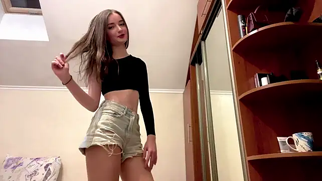 ShennaChiaminto Chat XXX in diretta