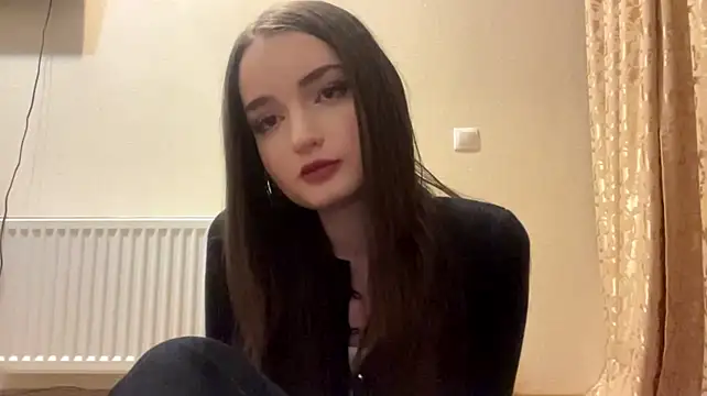 ShennaChiaminto Chat XXX in diretta